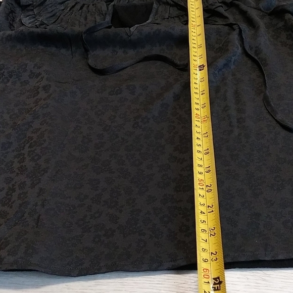 Current Air silky neck line split printed ruffled - Picture 6 of 10